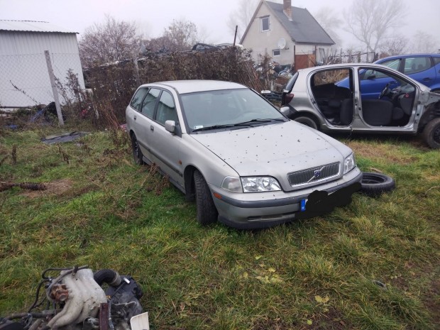 Volvo v40 1.8i minden alkatrsze 