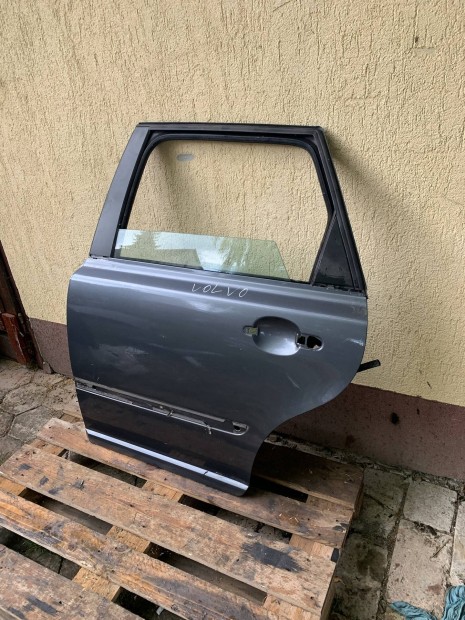 Volvo v50 rozsdamentes bal hts ajt