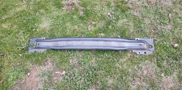 Volvo v60 Keresztmerevt Els