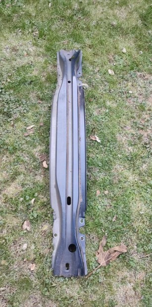 Volvo v60 Keresztmerevítő hátso