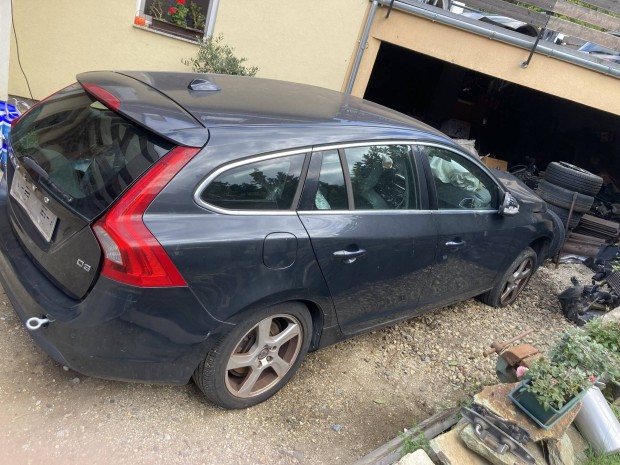 Volvo v60 alkatreszek