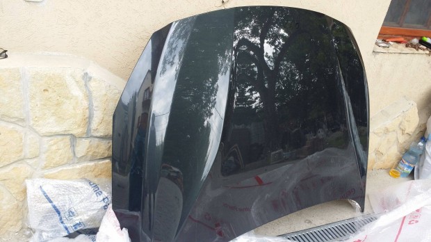 Volvo v60 motorhztet homlokfal stb elad