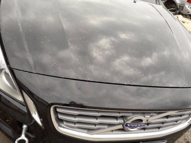 Volvo v60 s60 gy�ri,bontott alkatr�szek,karossz�ria elad�
