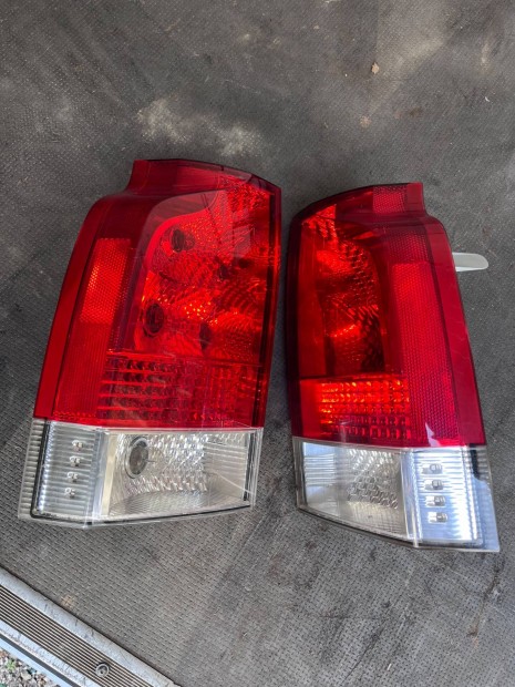 Volvo v70 2008 vj. hts lampa elad