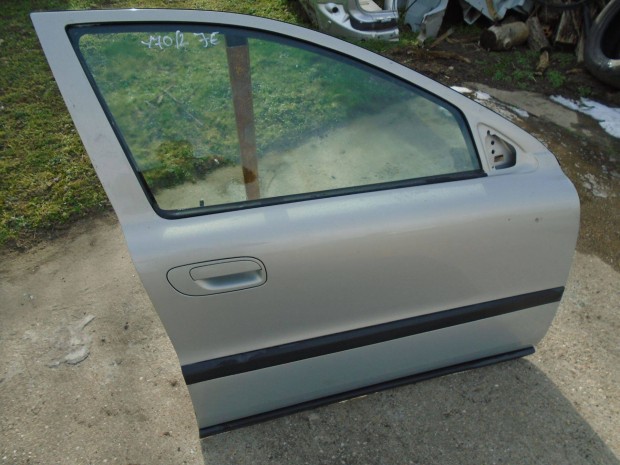 Volvo v70 ajtó kompletten eladó! 2002-2007-ig