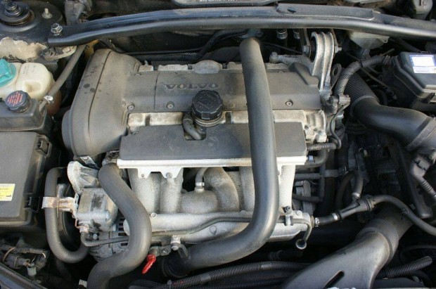 Volvo v70 s60 xc70 2.4T B5244T3 200LE turb benzin komplett motor