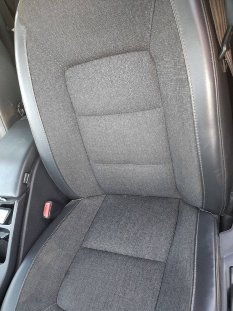 Volvo v70 xc70 komplett jó állapotú ülésgarnitúra eladó