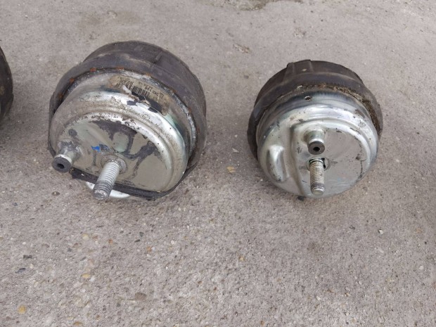 Volvo xc90 xc70 s60 v70 s80 D5 első hátsó motortartó bak