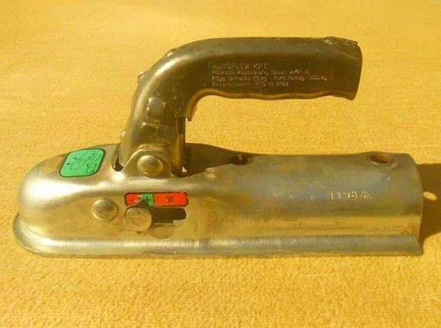 Von�fej, kapcsol�fej ut�nfut�hoz - (Kerek, Akf 14)