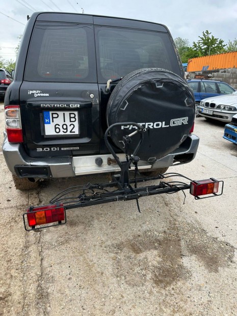 Vonóhorogra szerelhető bicikli szállító