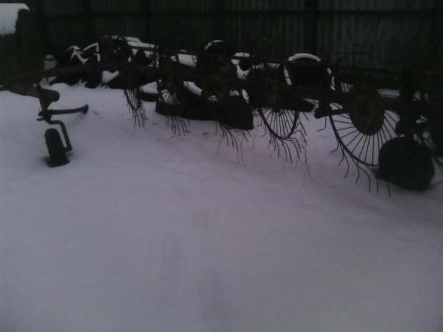 Vontatott redsodr� f�geszetett f�kasza ,�s villa eke elad�