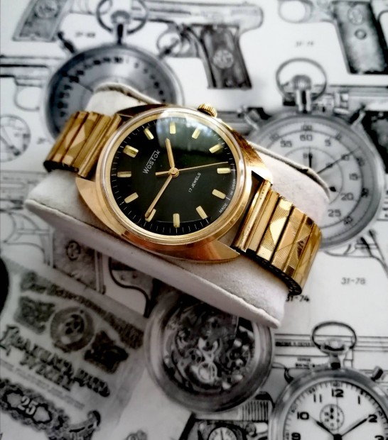 Vostok 17 koves mechanikus aranyozott orosz ferfi karora 