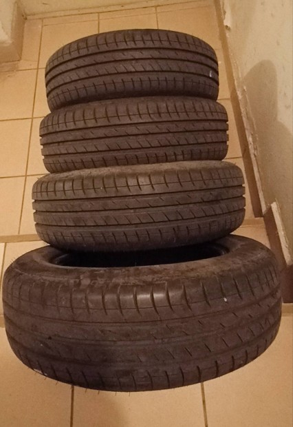 Vredestein 175/65 r14 nyri gumi elad 