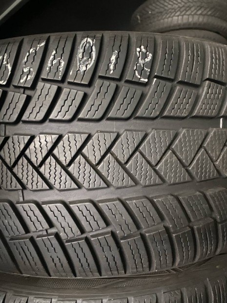 Vredestein 235/40 r18 téli gumi garnitúra 235/40r18