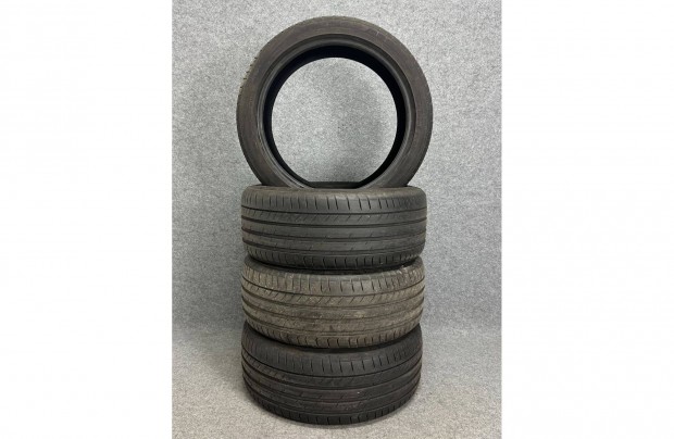 Vredestein 245/40r19 245/40 r19 ZR19 2023 december