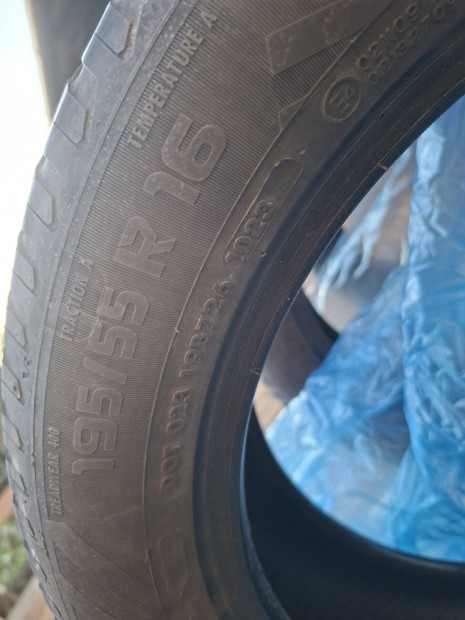 Vredestein Quatrac n�gy�vszak 195/55 r16