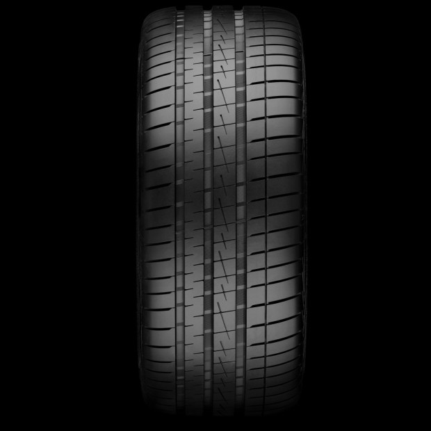 Vredestein ULTRAC + 91H 205/55R16 H  91  |  nyrigumi |