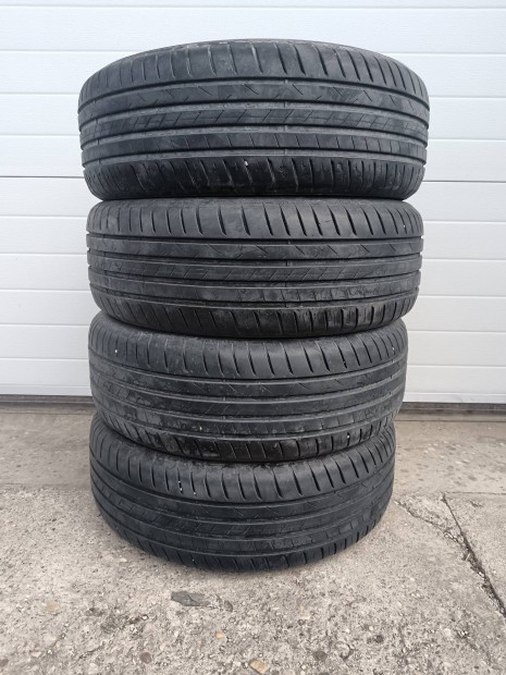 Vredestein Ultrac 205/55R16