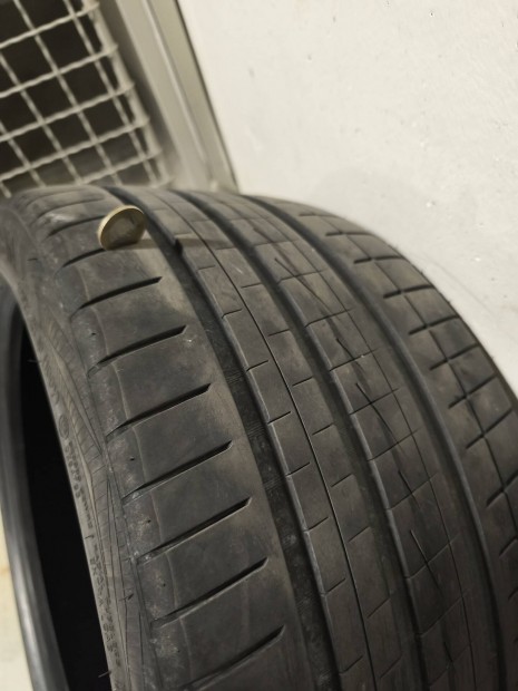 Vredestein Ultrac Vorti+ 275 / 35 R19