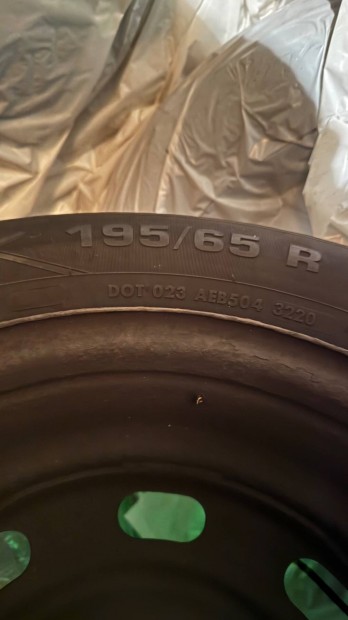 Vredestein t�li gumi szett