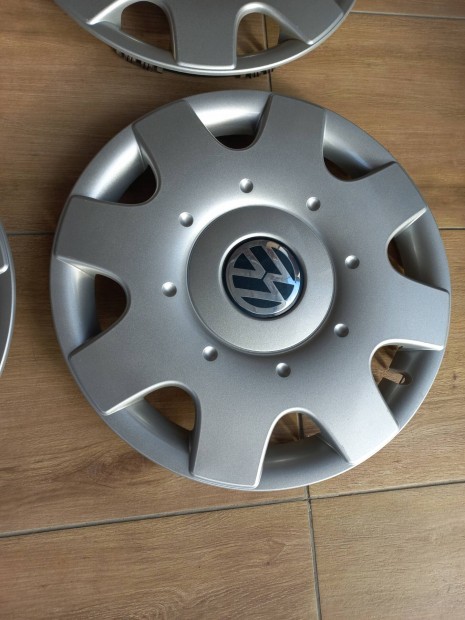 Vw.16"gy�ri d�szt�rcsa 4db.karcmentes!!!