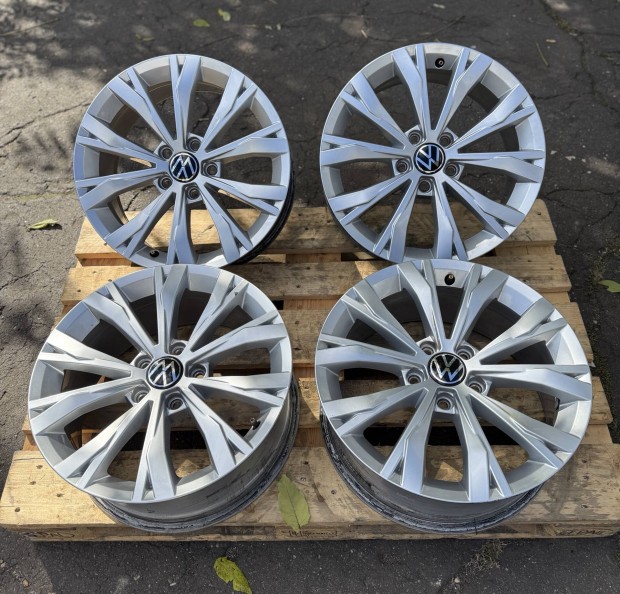 Vw 17" Montana alufelni 5x112 felni 17 Tiguan Passat Golf Caddy