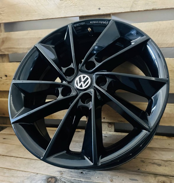 Vw 17es alufelni 5x112 Golf Passat Caddy Jetta Touran