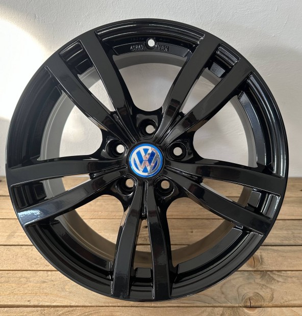 Vw 17es alufelni 5x112 Golf Passat Jetta Tiguan Caddy 