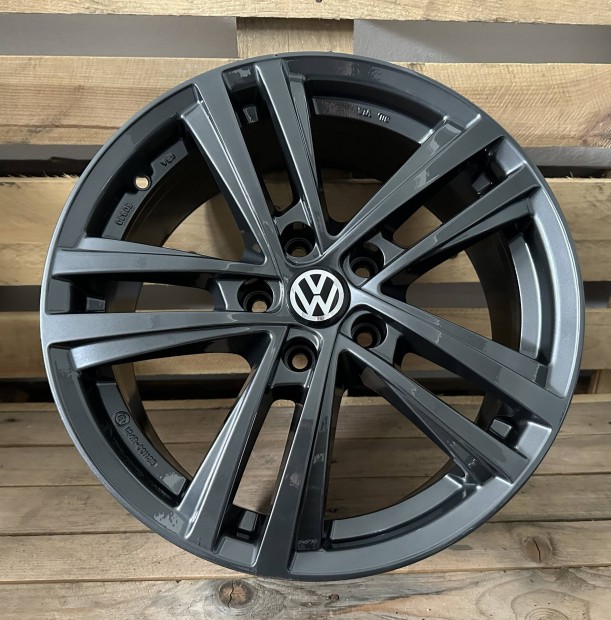 Vw 17es alufelni 5x112 Golf Passat Jetta Touran Caddy