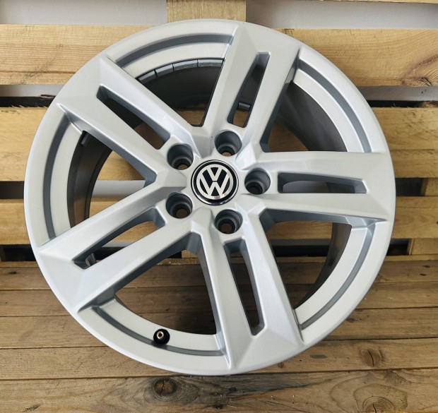 Vw 17es alufelni 5x112 Golf Passat Tiguan Touran