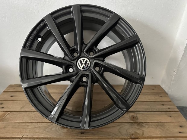 Vw 17es alufelni 5x112 Golf Toran Jetta