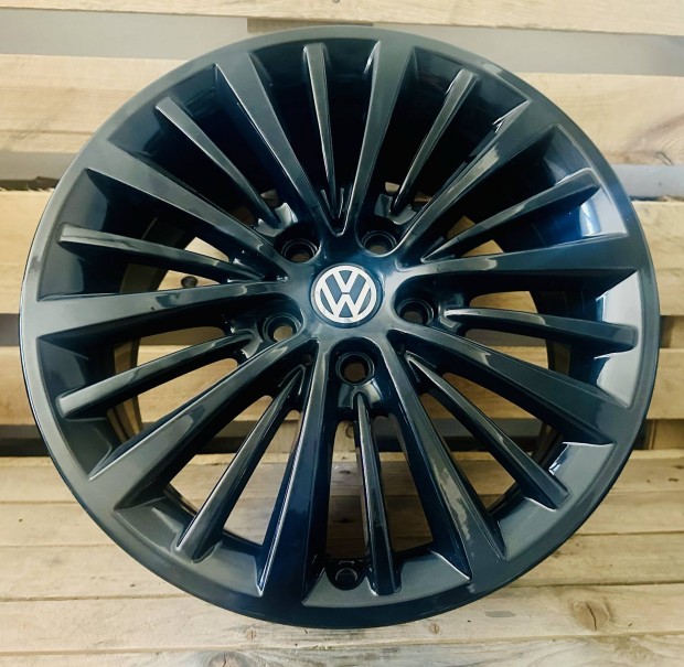 Vw 17es alufelni 5x112 Golf Touran Jetta
