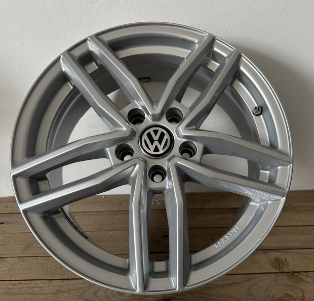 Vw 17es alufelni 5x112 Golf Touran Jetta 