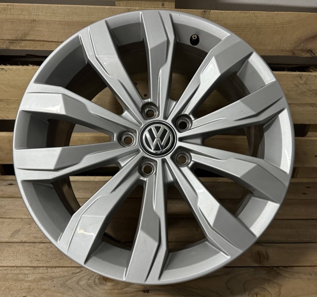 Vw 17es gyri alufelni 5x112 Golf Jetta Caddy Touran T-Roc Passat