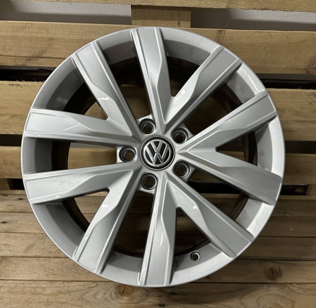 Vw 17es gyri alufelni 5x112 Golf Jetta Tiguan Passat Arteon Caddy