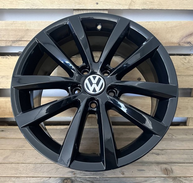 Vw 17es gyari alufelni 5x112 Golf Passat Caddy Touran Jetta