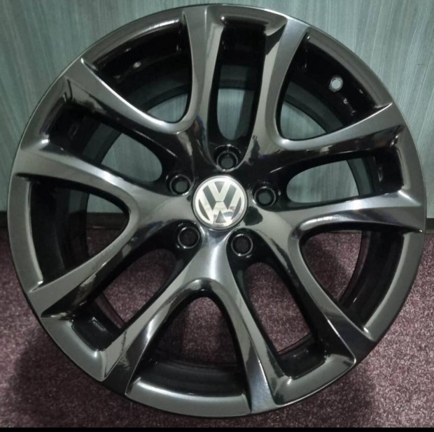 Vw 17es gyri alufelni 5x112 Golf Passat Jetta Toran Tiguan Arteon