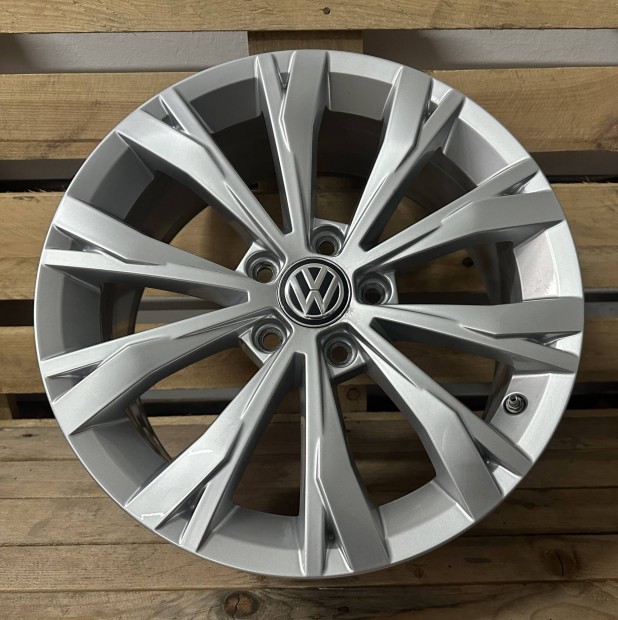 Vw 17es gyári alufelni 5x112 Golf Passat Tiguan Arteon Tpms