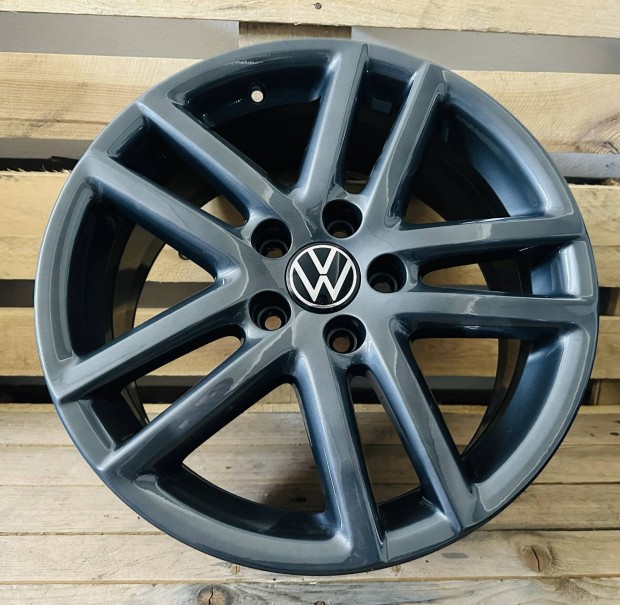 Vw 17es gyári alufelni 5x112 Golf Touran Jetta Passat
