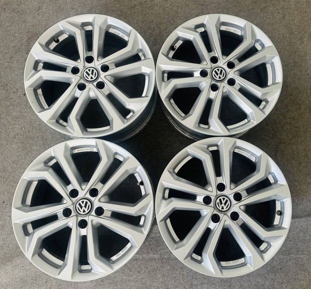 Vw 17es gyári alufelni 5x112 Gplf Passat Tiguan Caddy Touran