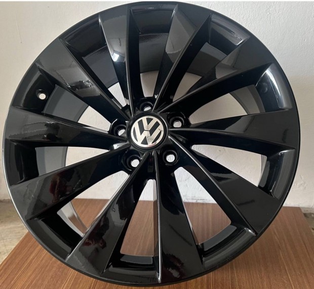 Vw 18as gyri alufelni 5x112 Golf Caddy Passat Arteon Sirocco