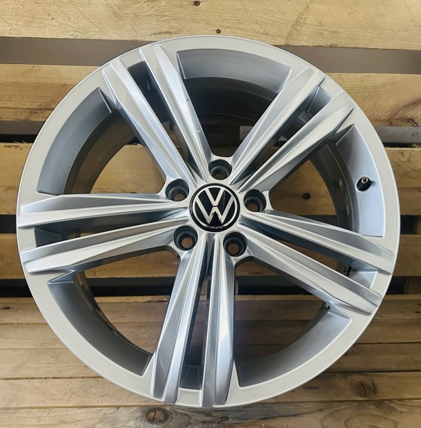 Vw 18as gyári alufelni 5x112 Golf Passat Jetta Tiguan Touran