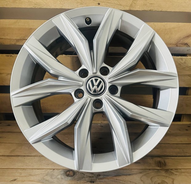 Vw 18as gyári alufelni 5x112 Golf Passat Tiguan Arteon Touran