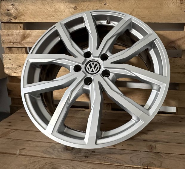 Vw 19es alufelni 5x112 Golf Passat Caddy Touran Jetta