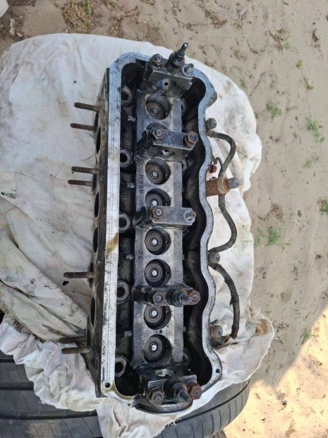 Vw 1.9 sdi adagoló, vezérműtengely, önindító ,hengerfej