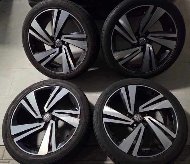 Vw 7x18 et39 5x100 gyari alufelni nyarigumival