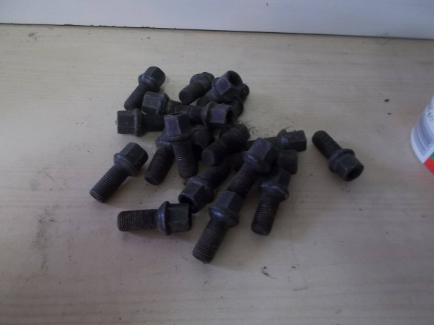 Vw Audi Skoda Seat lemezfelni kerékanya garnitúra 20db