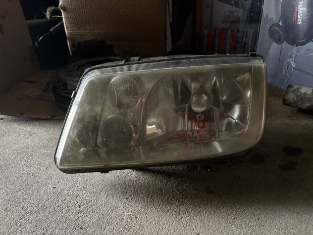 Vw Bora bal els kdlmpa fenyszr lmpa