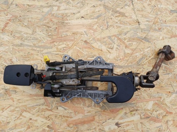 Vw Golf 5 (2004-2009)  Korm�nyoszlop