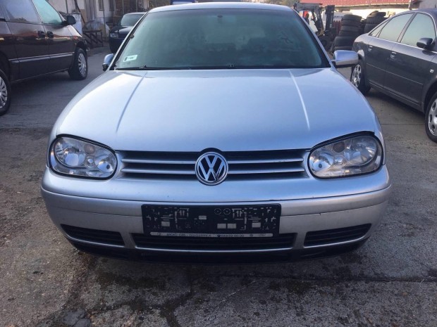 Vw Golf IV 1.9pd,5ajts alkatrszek